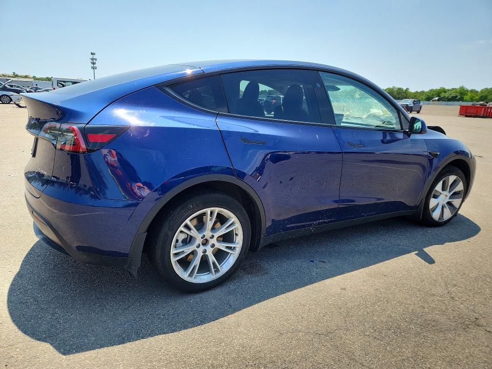 2023 Tesla Model y VIN 7SAYGDEE2PF887397 COPART salvage auction — FRONT END, NY - MV-907A SALVAGE CERTIFICATE, sold $11,500 on 2026-07-27 (photo 3)