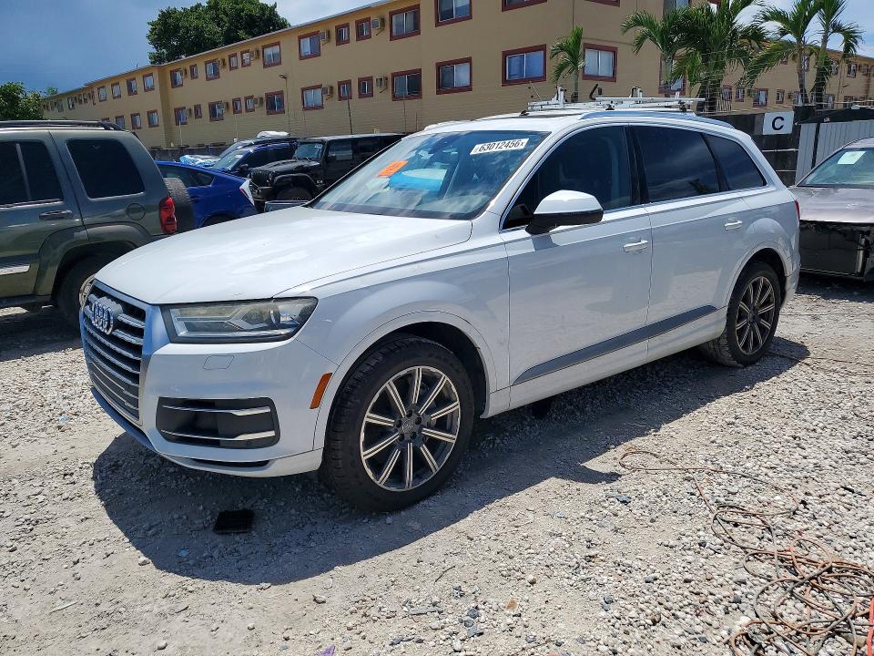 2017 Audi Q7 VIN WA1LAAF79HD003482 COPART salvage auction — WATER/FLOOD, FL - CERTIFICATE OF TITLE, sold $800 on 2026-07-31 (photo 1)