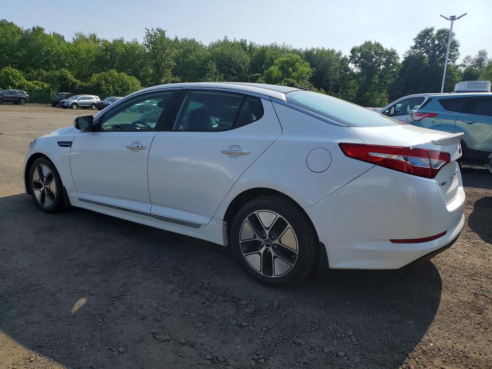 2013 Kia Optima hybrid VIN KNAGM4AD0D5048759 COPART salvage auction — MINOR DENT/SCRATCHES, MA - CERTIFICATE OF TITLE (P), sold $1,450 on 2026-07-31 (photo 2)
