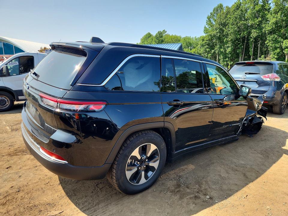 2024 Jeep Grand cherokee VIN 1C4RJYB67RC181811 COPART salvage auction — FRONT END, Sc - Certificate Of Title (P), sold $13,900 on 2026-07-27 (photo 3)