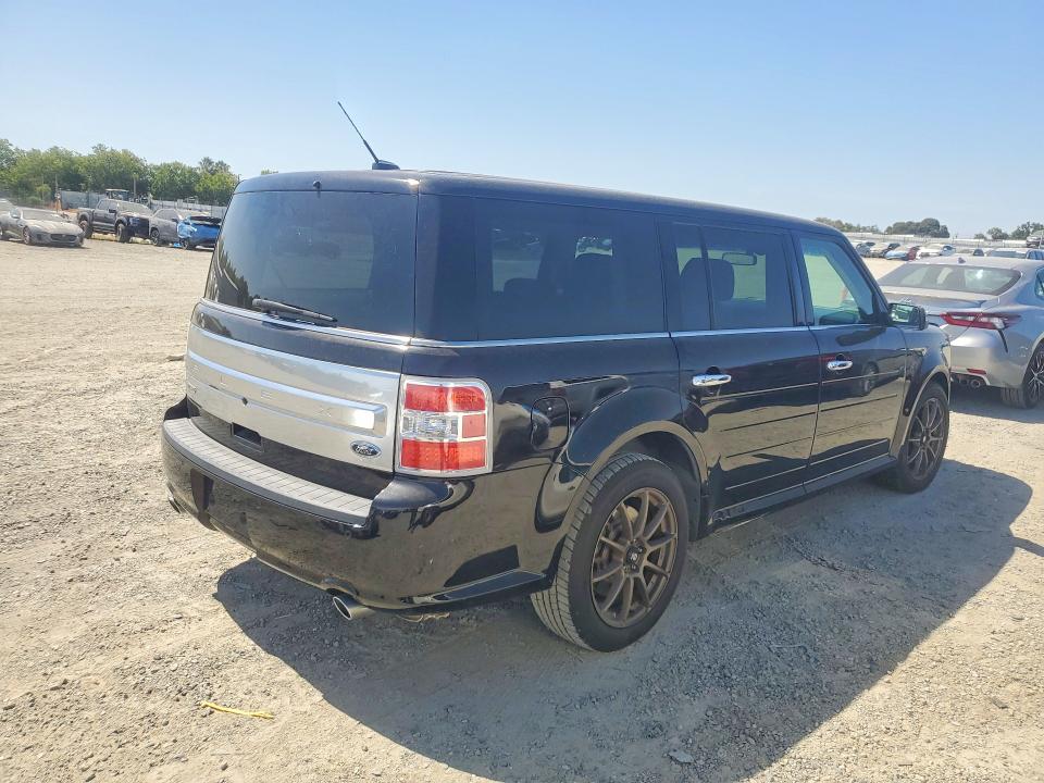 2019 Ford Flex VIN 2FMHK6D88KBA29386 COPART salvage auction — MINOR DENT/SCRATCHES, Ca - Dis/Dlr/Exp Only Clean Title, sold $6,200 on 2026-07-09 (photo 3)