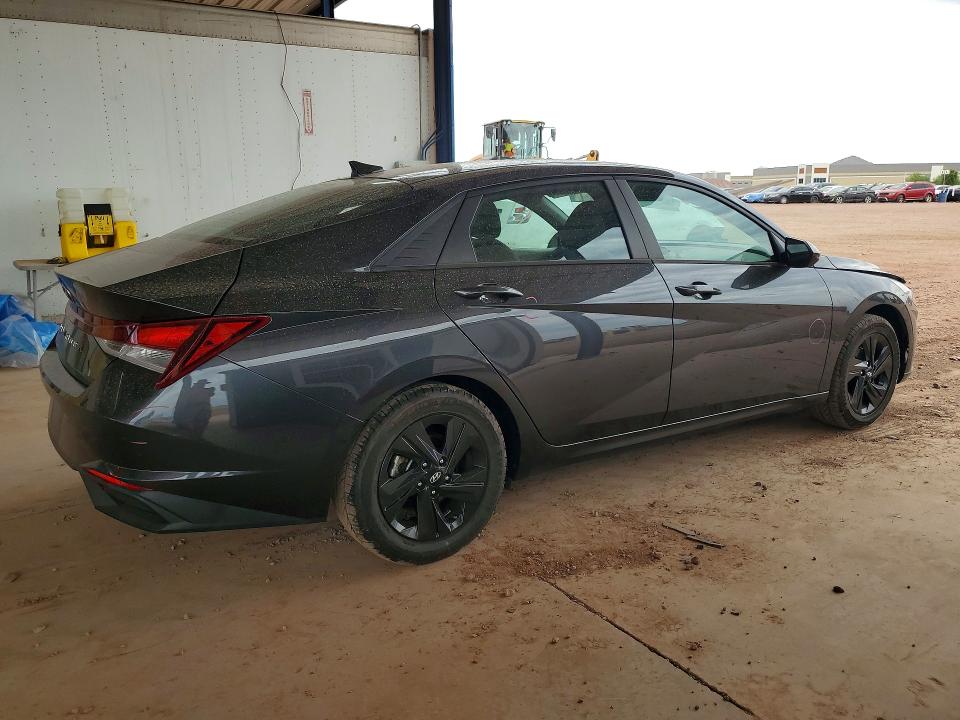 2022 Hyundai Elantra VIN 5NPLS4AG5NH071974 COPART salvage auction — SIDE, Salvage Title, sold $175 on 2026-07-28 (photo 3)
