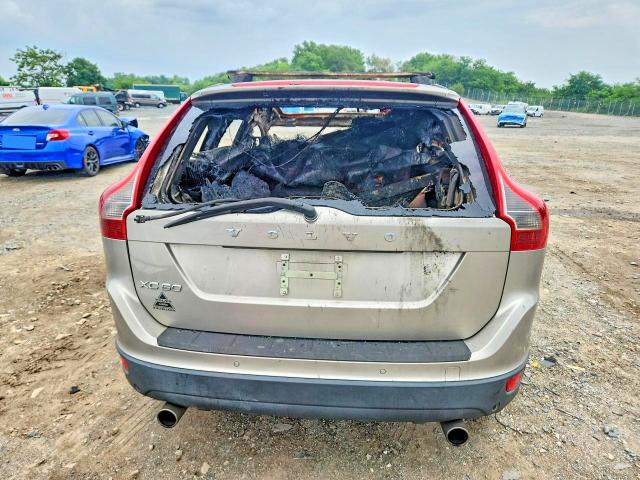 2012 Volvo Xc60 VIN YV4952DL3C2311615 COPART salvage auction — BURN, MD - CERT OF SALVAGE < 75% DAMAGE, sold $125 on 2026-08-04 (photo 6)