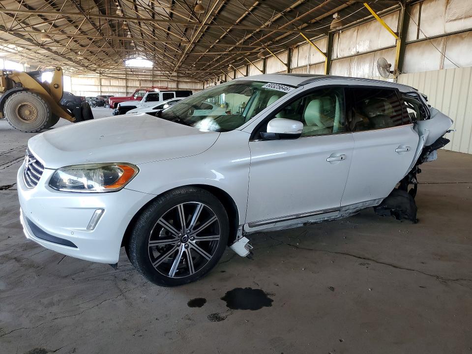 2015 Volvo Xc60 VIN YV440MDKXF2758975 COPART salvage auction — REAR END, Az - Cert Of Title - Salvage, sold $900 on 2026-08-26 (photo 1)