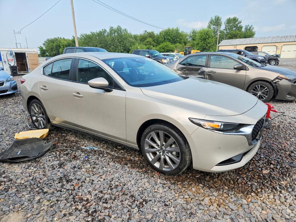 2026 Mazda 3 VIN JM1BPACL7T1859939 COPART salvage auction — WATER/FLOOD, IL - SALVAGE CERT-FLOOD, sold $8,100 on 2026-09-28 (photo 4)