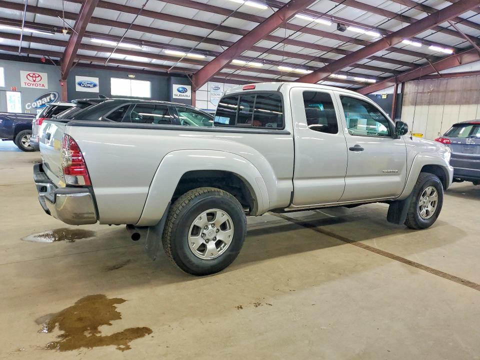 2013 Toyota Tacoma VIN 5TFUX4EN4DX018300 COPART salvage auction — MINOR DENT/SCRATCHES, MT - CERTIFICATE OF TITLE (P), sold $7,400 on 2026-07-27 (photo 3)