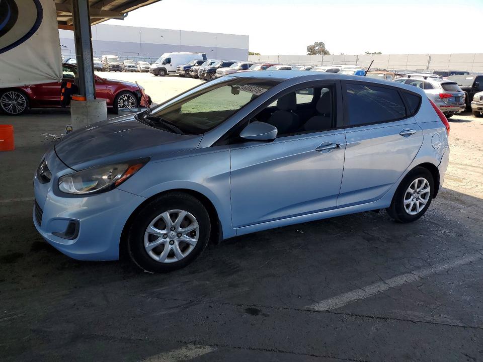 2014 Hyundai Accent VIN KMHCT5AE0EU164548 COPART salvage auction — VANDALISM, Ca - Salvage Certificate, sold $2,250 on 2026-07-14 (photo 1)