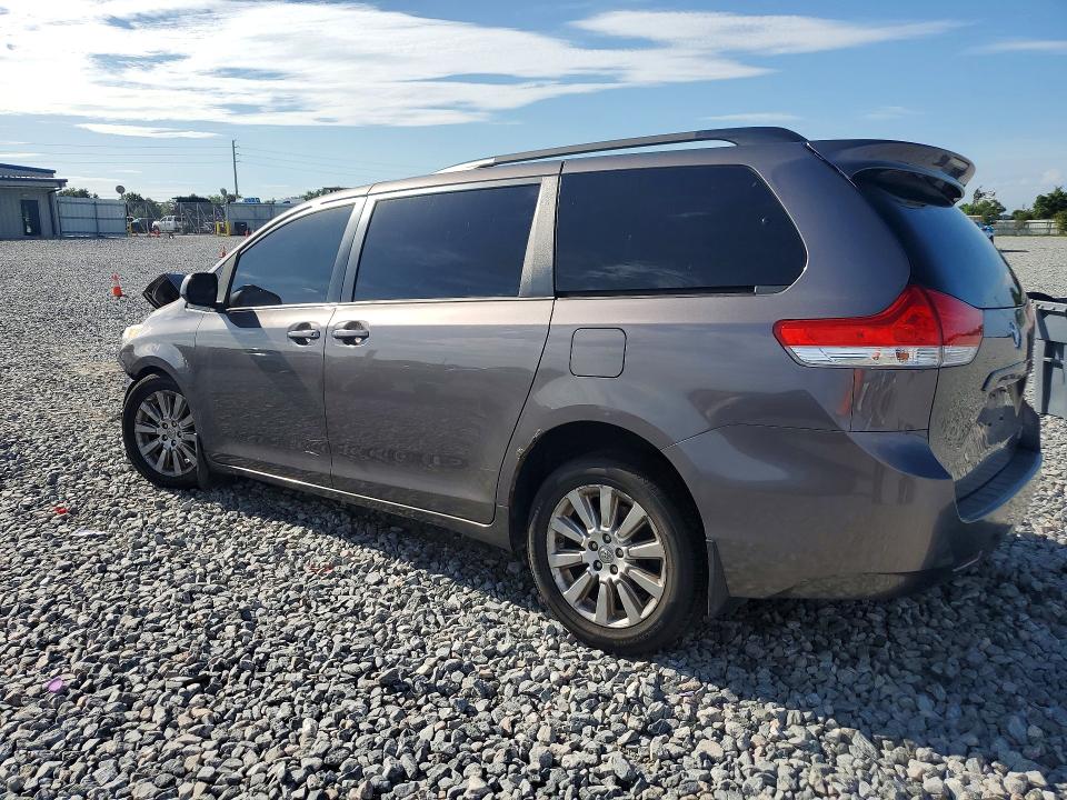 2011 Toyota Sienna VIN 5TDDK3DC5BS016843 COPART salvage auction — FRONT END, Fl - Cert Of Ttl-Rebuilt&Slvg Rbld, sold $1,600 on 2026-07-31 (photo 2)