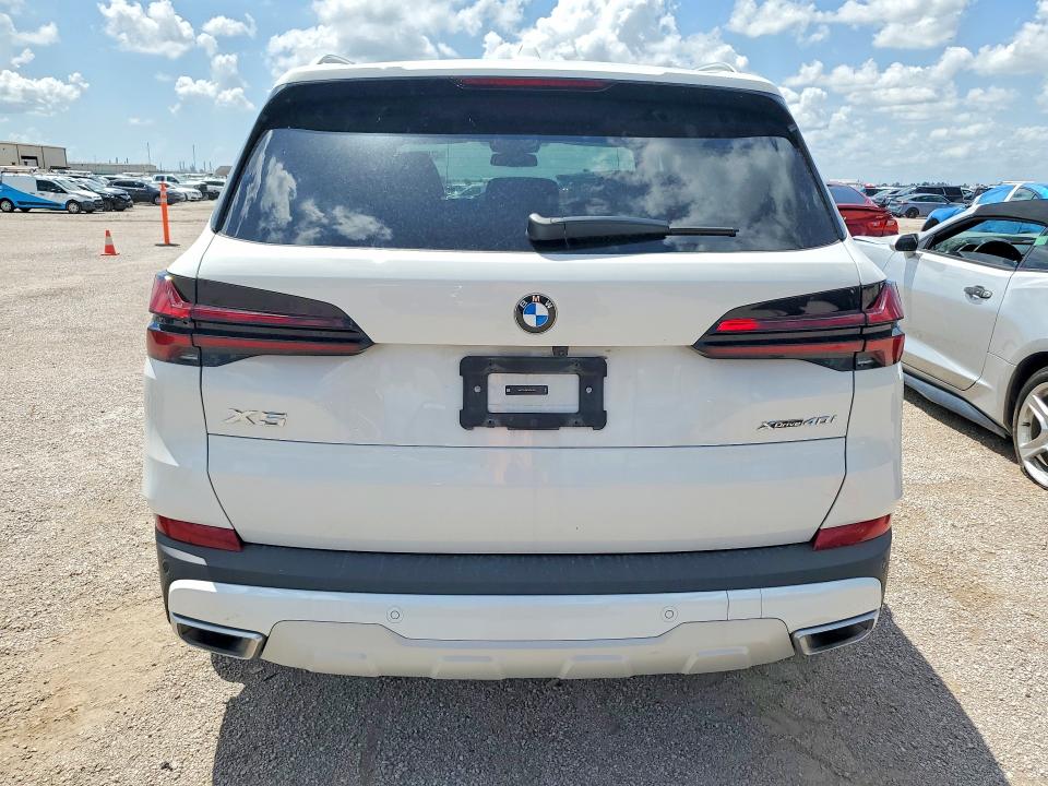 2026 BMW X5 VIN 5UX23EU08T9292552 COPART salvage auction — VANDALISM, Tx - Certificate Of Title, sold $41,000 on 2026-07-20 (photo 6)