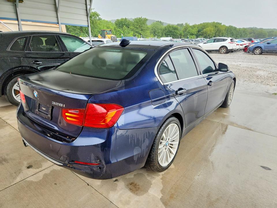 2012 BMW 3er VIN WBA3A5C50CF344022 COPART salvage auction — REAR END, Ar - Certificate Of Title, sold $30 on 2026-08-12 (photo 3)