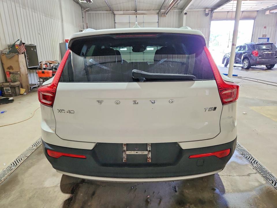 2019 Volvo Xc40 VIN YV4162UK2K2127783 COPART salvage auction — FRONT END, Pa - Certificate Of Salvage, sold $8,400 on 2026-08-03 (photo 6)