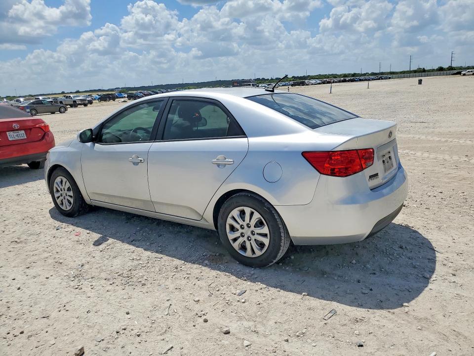 2012 Kia VIN KNAFT4A21C5487092 COPART salvage auction — MINOR DENT/SCRATCHES, Tx - Certificate Of Title, sold $775 on 2026-07-09 (photo 2)