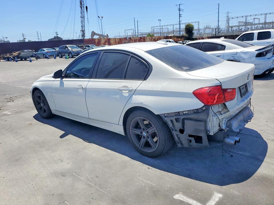 2015 BMW 3er VIN WBA3C1C56FK119540 COPART salvage auction — REAR END, Ca - Salvage Certificate, sold $3,100 on 2026-08-28 (photo 2)