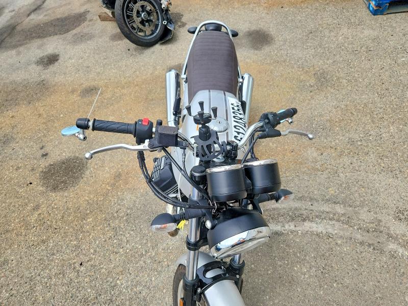 2020 Moto guzzi VIN ZGULDUA05LM000447 COPART salvage auction — NORMAL WEAR, CA - DIS/DLR/EXP ONLY CLEAN TITLE, sold $60 on 2026-07-30 (photo 5)