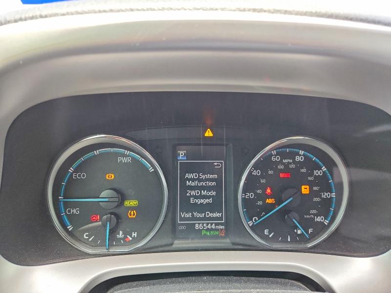 2018 Toyota Rav 4 VIN JTMRJREV9JD158926 COPART salvage auction — REAR END, Salvage Title, sold $550 on 2026-07-23 (photo 9)