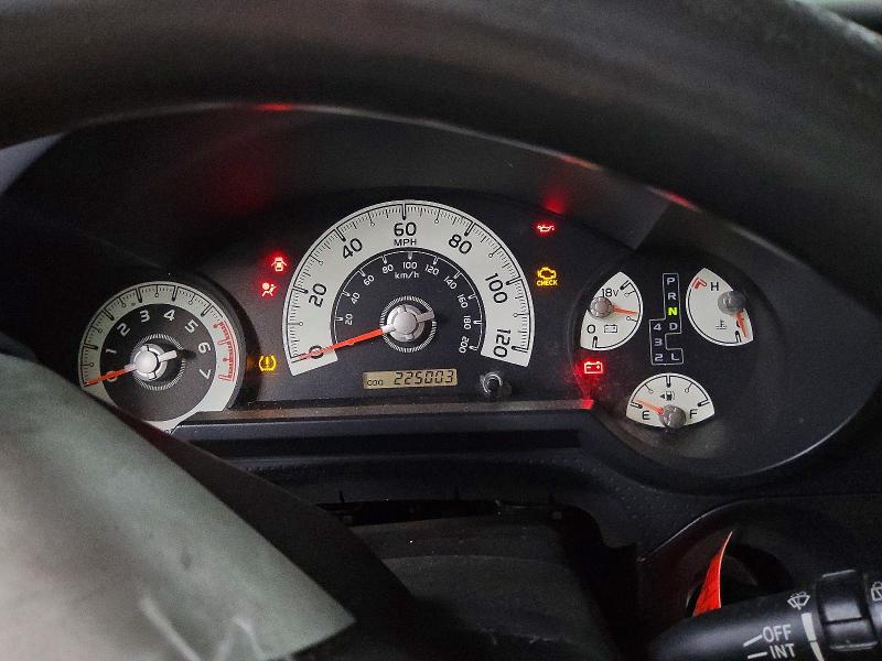 2010 Toyota Fj cruiser VIN JTEBU4BF0AK094940 COPART salvage auction — FRONT END, TX - CERTIFICATE OF TITLE, sold $175 on 2026-07-30 (photo 9)