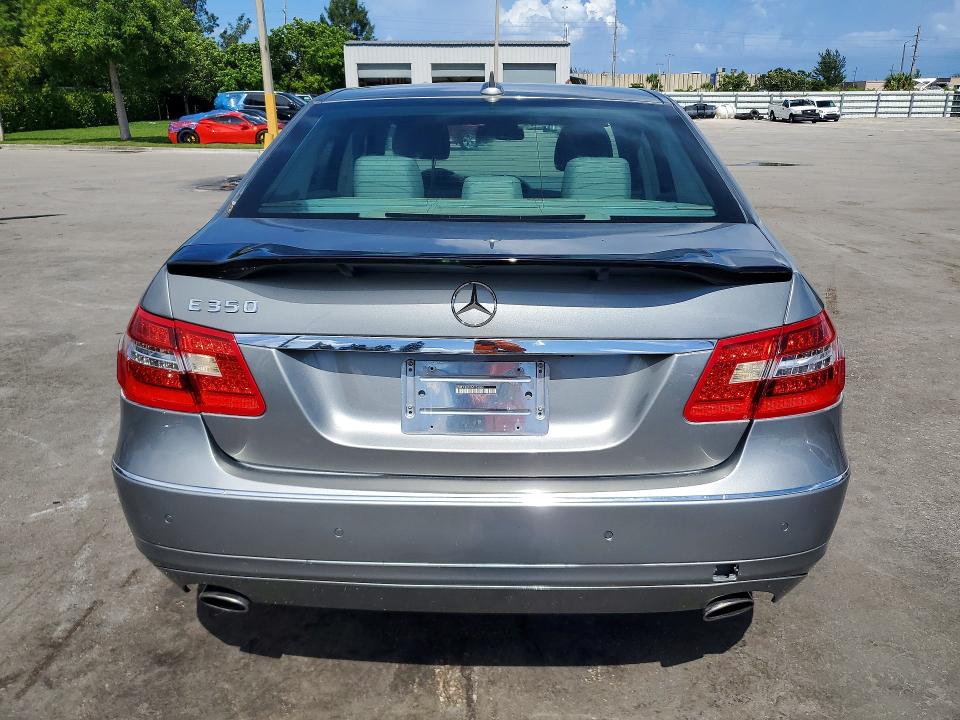 2010 Mercedes-benz E-class VIN WDDHF8HBXAA233004 COPART salvage auction — NORMAL WEAR, Fl - Cert Of Title-Rebuilt, sold $2,200 on 2026-08-03 (photo 6)