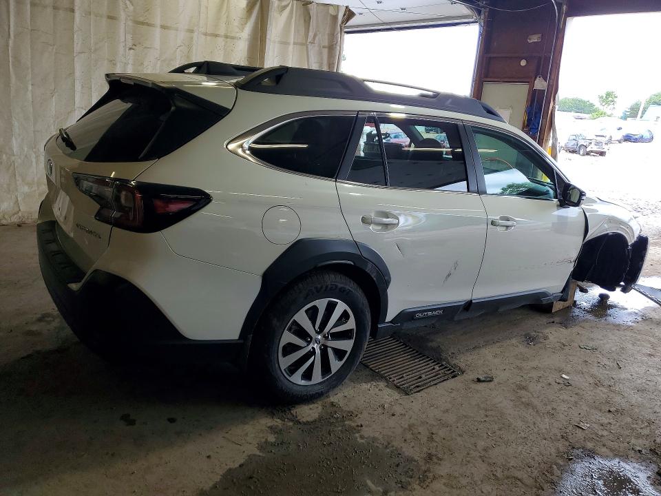2025 Subaru Outback VIN 4S4BTADC5S3311446 COPART salvage auction — UNDERCARRIAGE, Salvage Title, sold $9,800 on 2026-08-20 (photo 3)