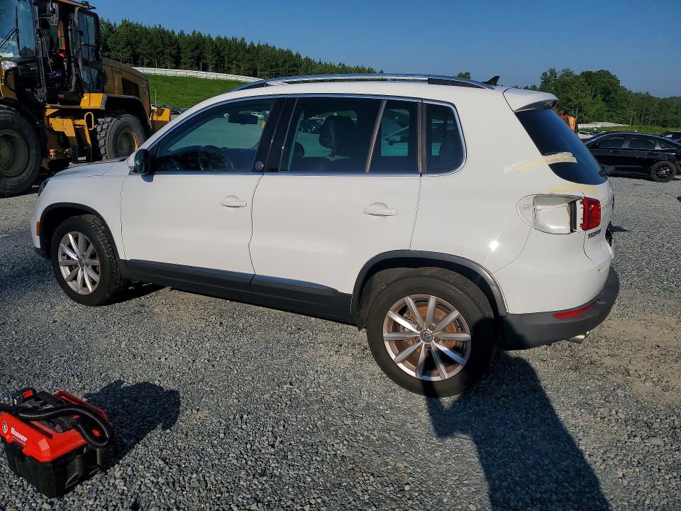 2017 Volkswagen Tiguan VIN WVGRV7AX7HK019279 COPART salvage auction — REAR END, Nc - Salvage Certificate Of Title, sold $1,500 on 2026-08-13 (photo 2)