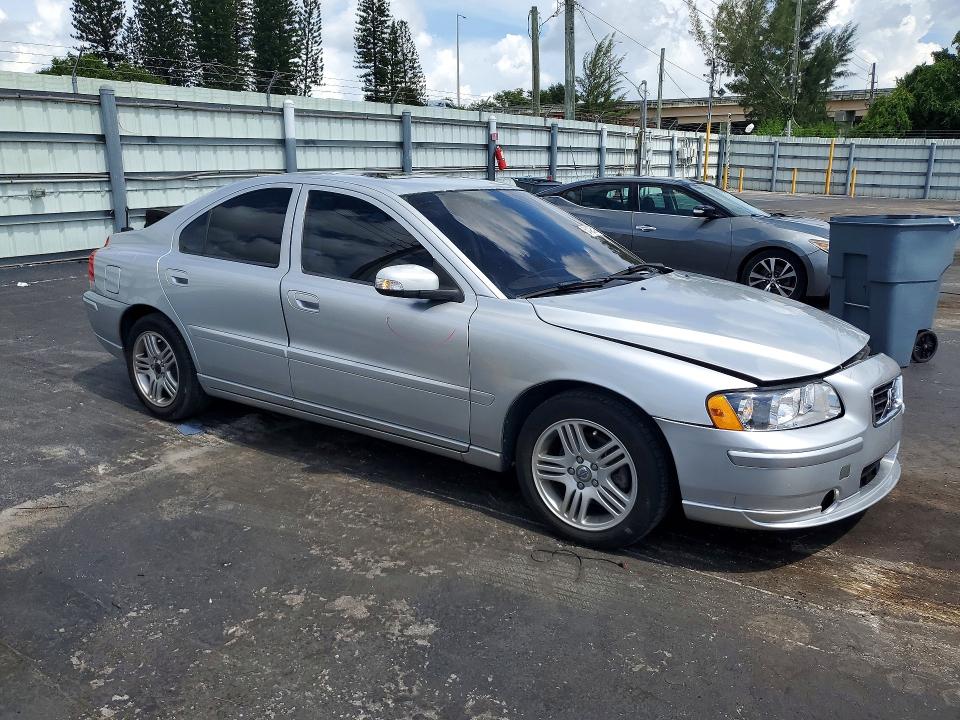 2007 Volvo S60 VIN YV1RS592372600619 COPART salvage auction — FRONT END, Fl - Cert Of Title Slvg Rebuildable, sold $325 on 2026-08-05 (photo 4)