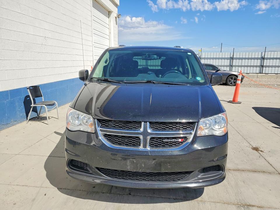 2016 Dodge Caravan VIN 2C4RDGCG8GR196895 COPART salvage auction — FRONT END, Salvage Title, sold $550 on 2026-07-27 (photo 5)