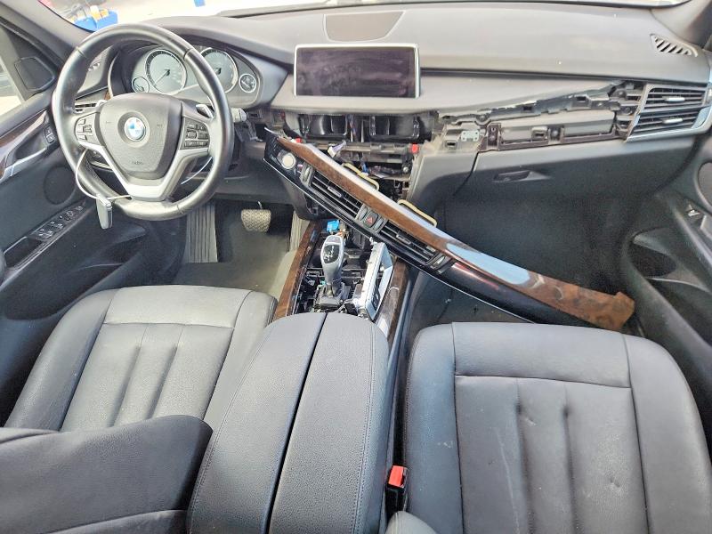 2018 BMW X5 VIN 5UXKR2C53J0Z21663 COPART salvage auction — MINOR DENT/SCRATCHES, La - Certificate Of Title (P), sold $775 on 2026-07-29 (photo 8)