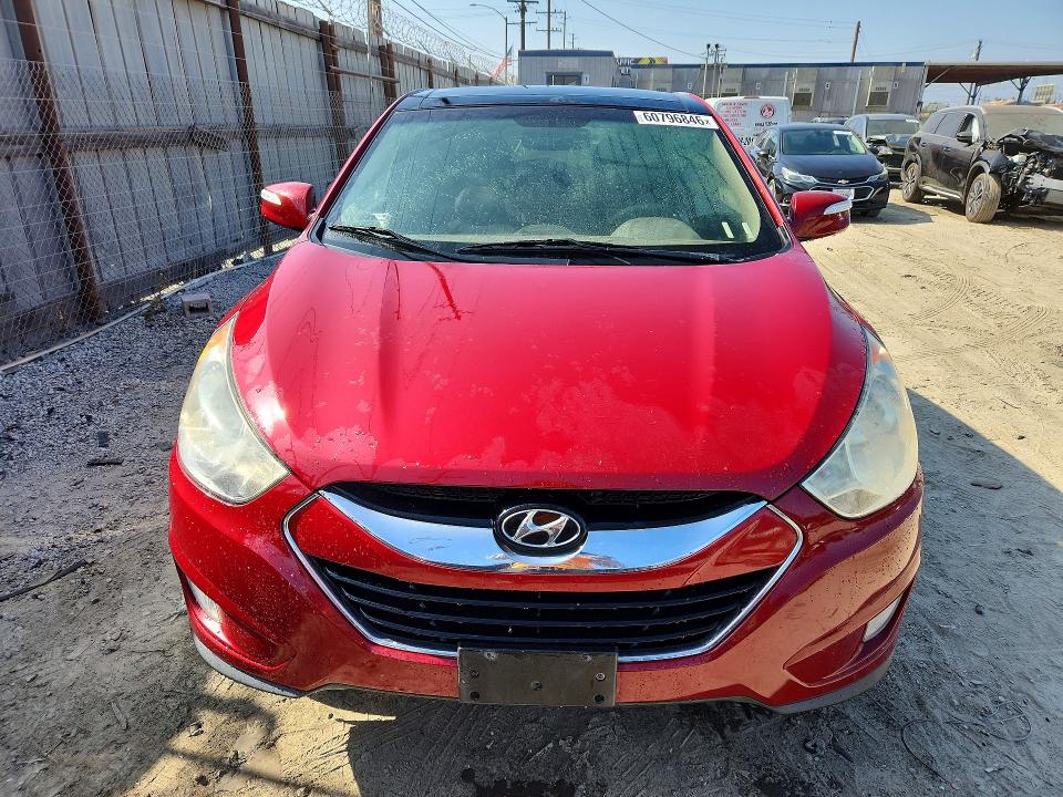 2012 Hyundai Tucson VIN KM8JU3AC9CU358158 COPART salvage auction — MINOR DENT/SCRATCHES, Ca - Dis/Dlr/Exp Only Clean Title, sold $1,100 on 2026-07-27 (photo 5)
