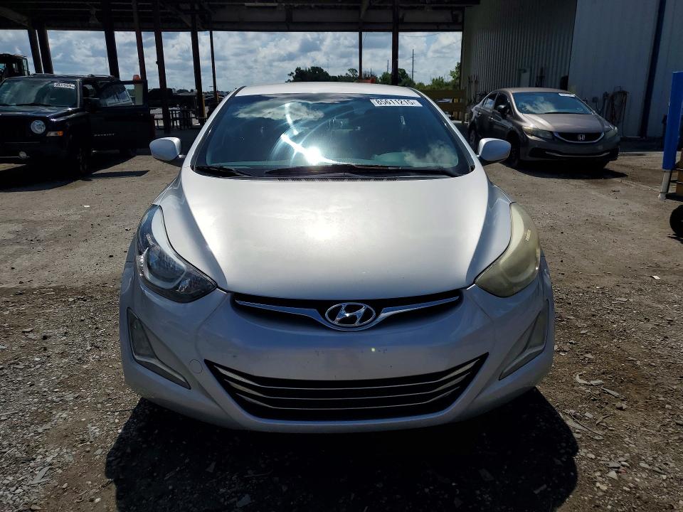 2016 Hyundai Elantra VIN KMHDH4AE0GU501674 COPART salvage auction — REAR END, Fl - Cert Of Title Slvg Rebuildable, sold $800 on 2026-07-28 (photo 5)
