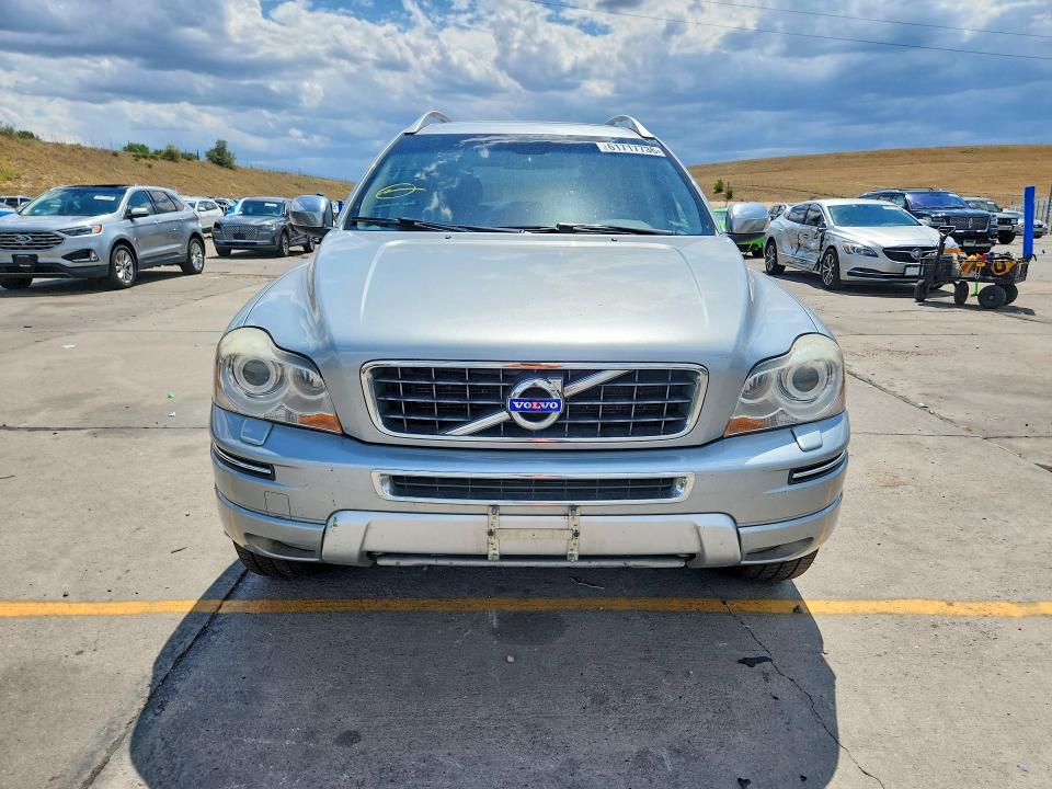 2014 Volvo Xc90 VIN YV4952CZ1E1688698 COPART salvage auction — REAR END, Co - Salvage Title, sold $725 on 2026-08-10 (photo 5)