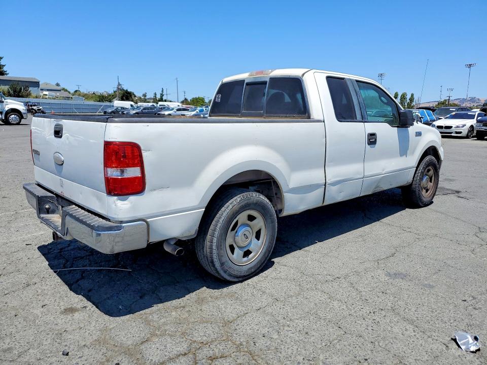 2007 Ford F-150 lightning VIN 1FTRX12W47NA14846 COPART salvage auction — NORMAL WEAR, CA - DIS/DLR/EXP ONLY CLEAN TITLE, sold $700 on 2026-07-31 (photo 3)