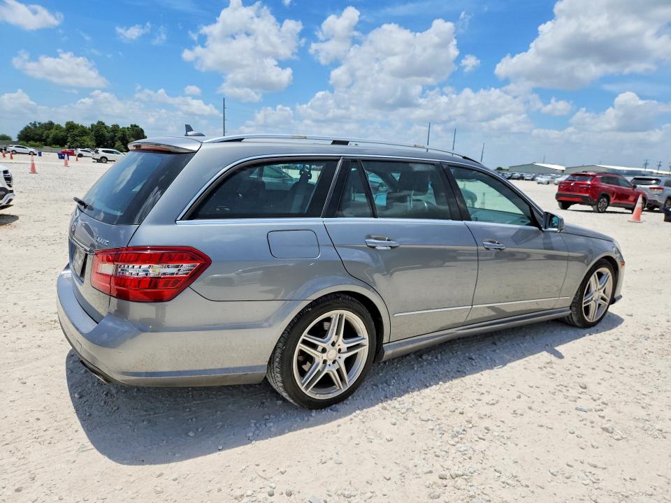 2013 Mercedes-benz E-klasse VIN WDDHH8JB2DA672402 COPART salvage auction — UNDERCARRIAGE, Tx - Salvage Vehicle Title, sold $2,050 on 2026-07-23 (photo 3)