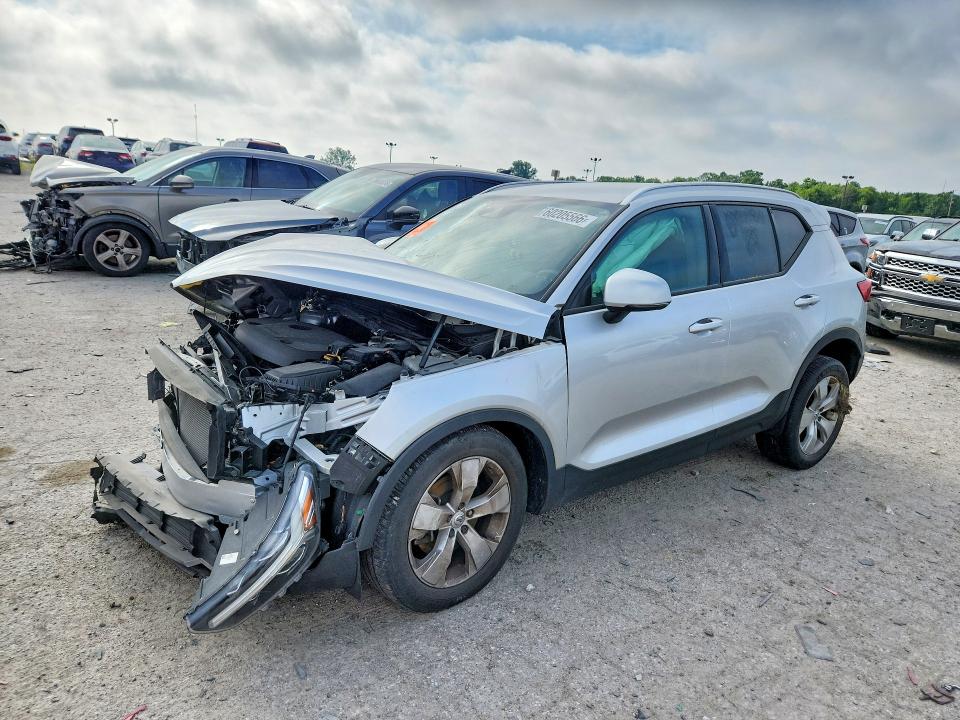2019 Volvo Xc40 VIN YV4AC2HK7K2061184 COPART salvage auction — FRONT END, IN - CERT OF TITLE-SALVAGE TITLE, sold $625 on 2026-08-21 (photo 1)