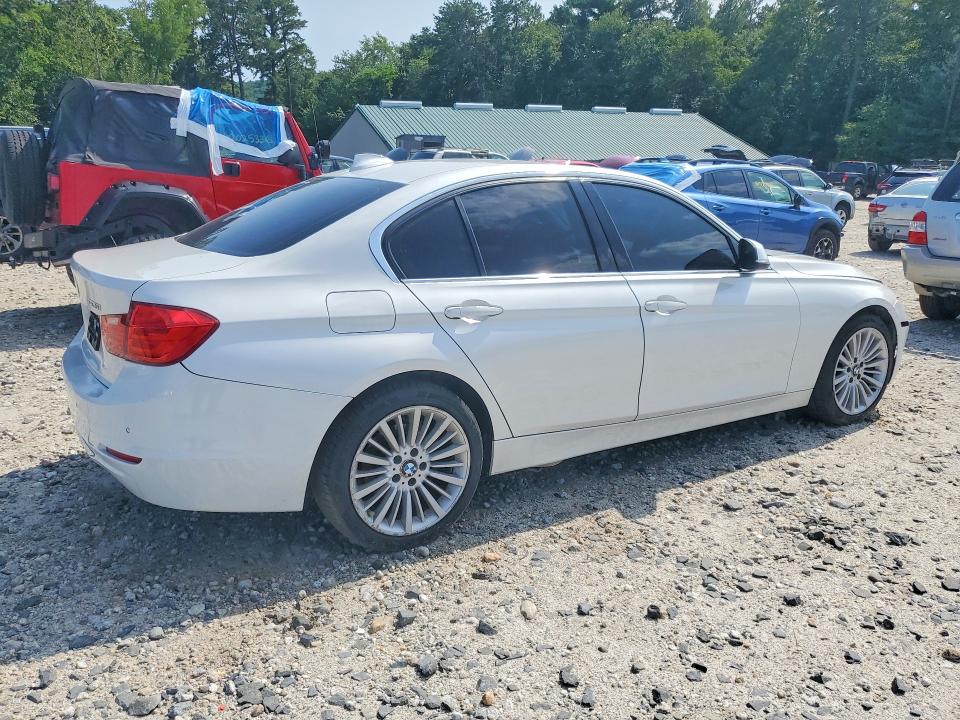 2015 BMW 3er VIN WBA3B5C5XFF959680 COPART salvage auction — FRONT END, Ma - Cert Of Title-Reconstrctd Coll, sold $375 on 2026-08-05 (photo 3)