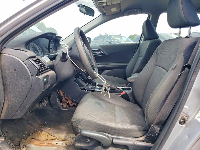 2017 Honda Accord VIN 1HGCR2F34HA202590 COPART salvage auction — MINOR DENT/SCRATCHES, VA - CERTIFICATE OF TITLE, sold $1,150 on 2026-07-10 (photo 7)