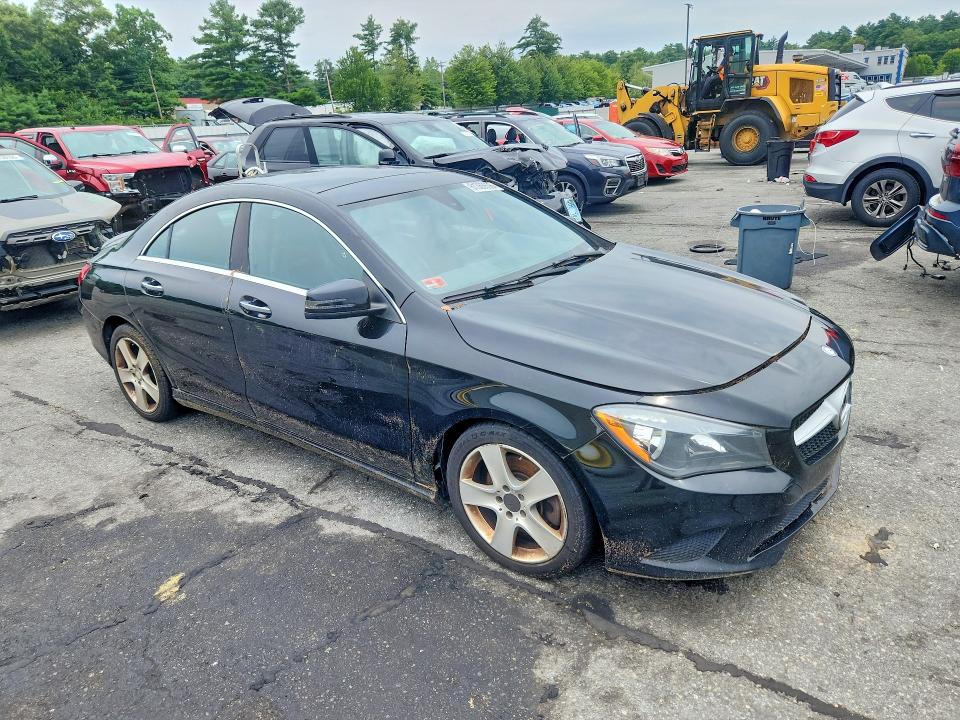 2016 Mercedes-benz VIN WDDSJ4GB4GN303225 COPART salvage auction — WATER/FLOOD, RI - CERTIFICATE OF TITLE, sold $725 on 2026-08-04 (photo 4)