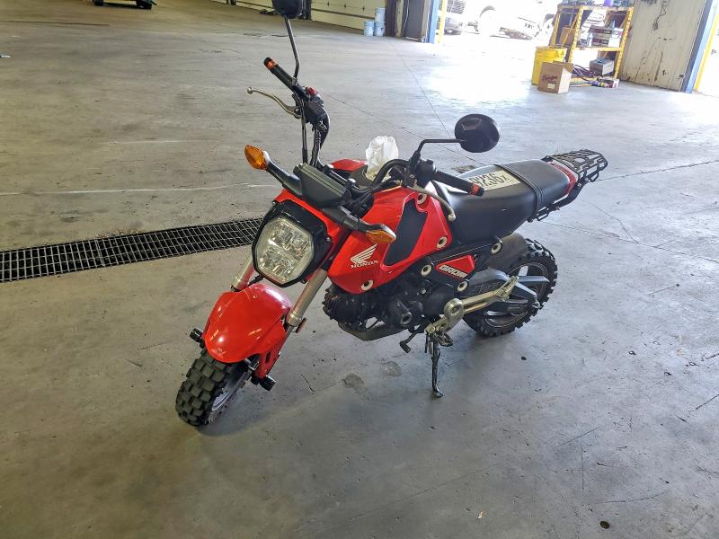 2023 Honda Grom VIN MLHJC9213P5107303 COPART salvage auction — MINOR DENT/SCRATCHES, AZ - CERT OF TITLE - SALVAGE, sold $300 on 2026-07-30 (photo 3)