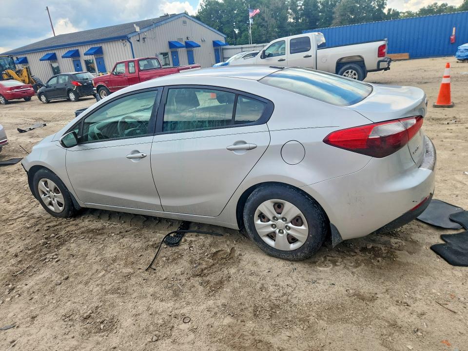 2015 Kia Forte VIN KNAFK4A63F5431908 COPART salvage auction — FRONT END, Fl - Cert Of Title Slvg Rebuildable, sold $1,250 on 2026-07-17 (photo 2)