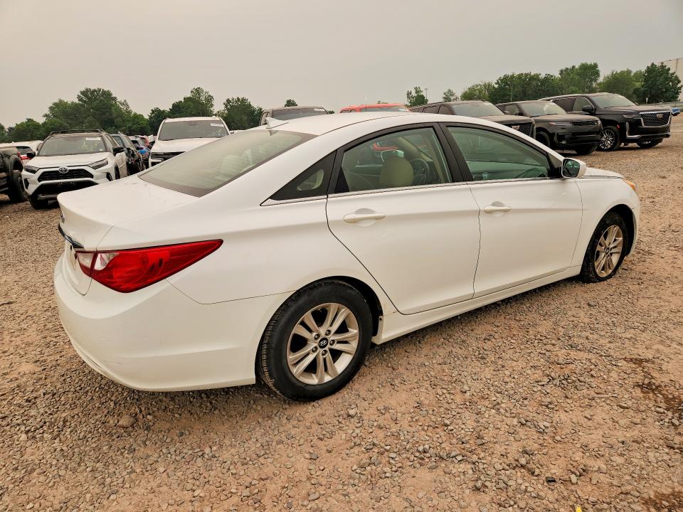 2013 Hyundai Sonata VIN 5NPEB4ACXDH756055 COPART salvage auction — VANDALISM, Ny - Mv-907A Salvage Certificate, sold $450 on 2026-07-27 (photo 3)