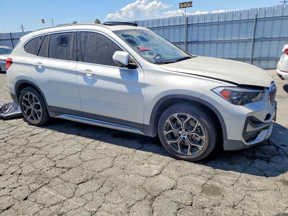 2021 BMW X1 VIN WBXJG7C0XM5T01360 COPART salvage auction — FRONT END, CA - DIS/DLR/EXP ONLY CLEAN TITLE (P), sold $2,550 on 2026-07-27 (photo 4)