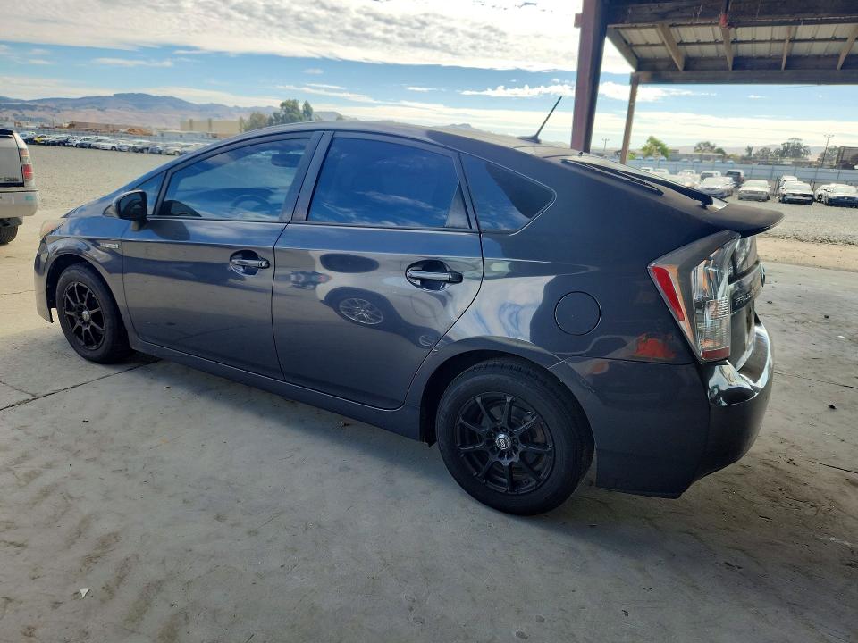 2010 Toyota Prius v VIN JTDKN3DU4A0062625 COPART salvage auction — MINOR DENT/SCRATCHES, Ca - Dis/Dlr/Exp Only Clean Title, sold $925 on 2026-07-23 (photo 2)