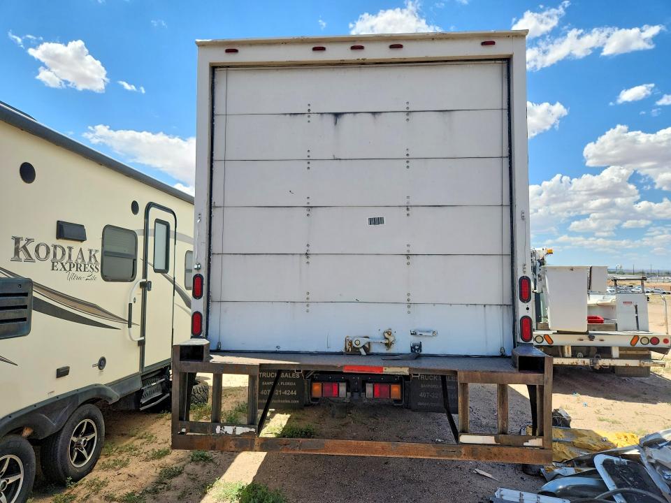 2022 Isuzu VIN 54DK6S1F9NSA50198 COPART salvage auction — SIDE, Az - Cert Of Title - Salvage, sold $15,100 on 2026-07-22 (photo 6)