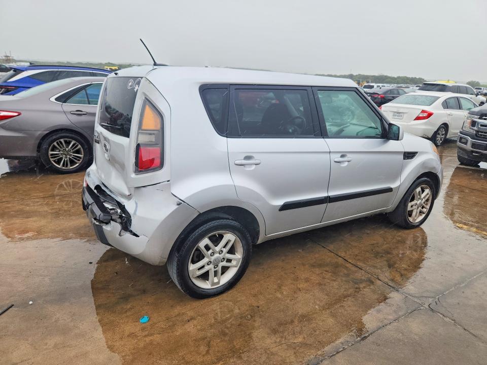 2011 Kia Soul VIN KNDJT2A25B7720024 COPART salvage auction — REAR END, Tx - Salvage Vehicle Title, sold $650 on 2026-07-27 (photo 3)