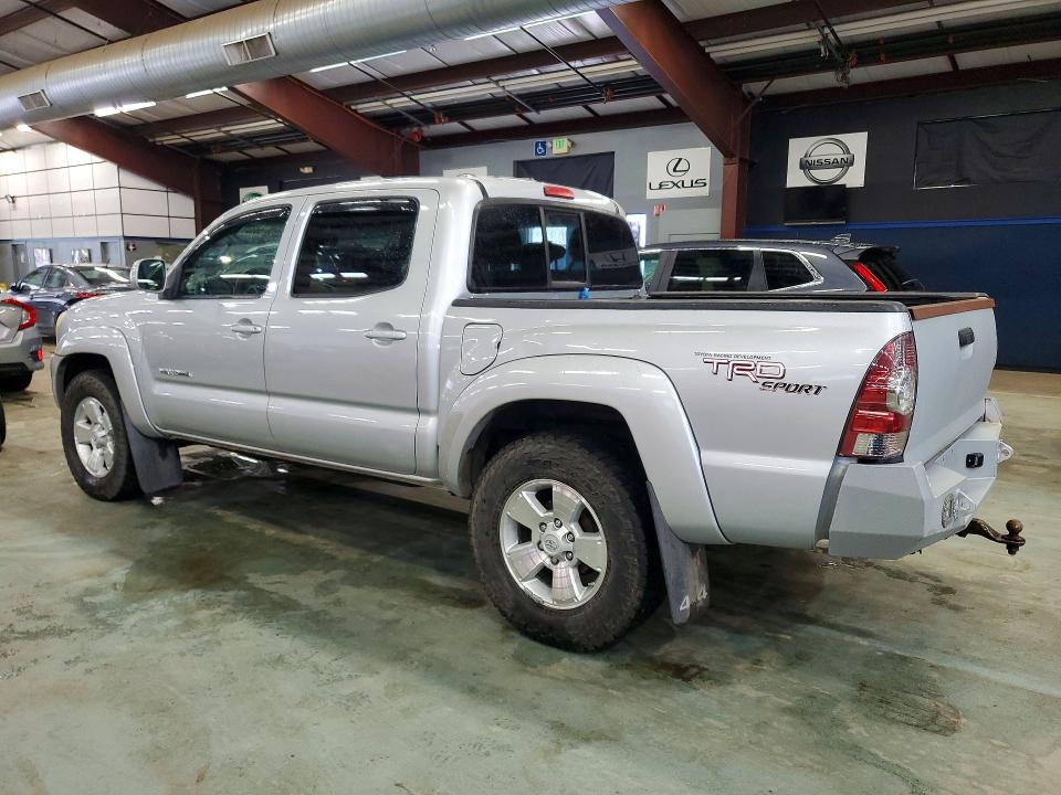 2011 Toyota Tacoma VIN 5TFLU4EN0BX018277 COPART salvage auction — MINOR DENT/SCRATCHES, MA - CERTIFICATE OF TITLE, sold $475 on 2026-07-23 (photo 2)