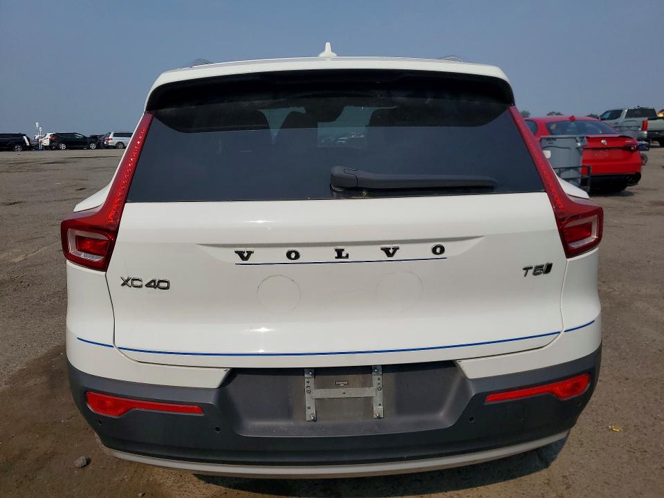 2019 Volvo Xc40 VIN YV4162UK5K2127597 COPART salvage auction — WATER/FLOOD, Pa - Cert Of Salvage-W=Flood Veh, sold $5,900 on 2026-07-31 (photo 6)