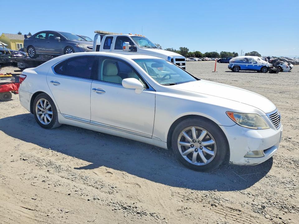 2008 Lexus Ls 460 VIN JTHBL46F785067193 COPART salvage auction — FRONT END, CA - DIS/DLR/EXP ONLY CLEAN TITLE, sold $900 on 2026-07-09 (photo 4)