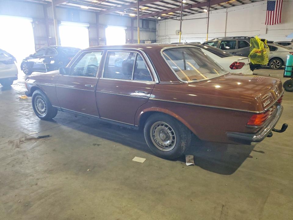 1984 Mercedes-benz VIN WDB1231231A136864 COPART salvage auction — MINOR DENT/SCRATCHES, Nc - Certificate Of Title (P), sold $925 on 2026-07-29 (photo 2)