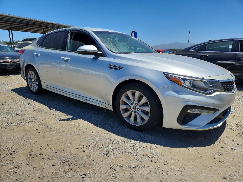 2019 Kia Optima VIN 5XXGT4L37KG326950 COPART salvage auction — MINOR DENT/SCRATCHES, Az - Dealer Only Rebuilt Salvage, sold $1,850 on 2026-07-31 (photo 4)
