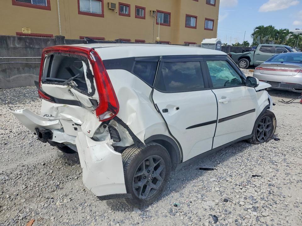 2021 Kia Soul VIN KNDJ23AU2M7124950 COPART salvage auction — FRONT END, Fl - Certificate Of Destruction, sold $1,650 on 2026-07-31 (photo 3)