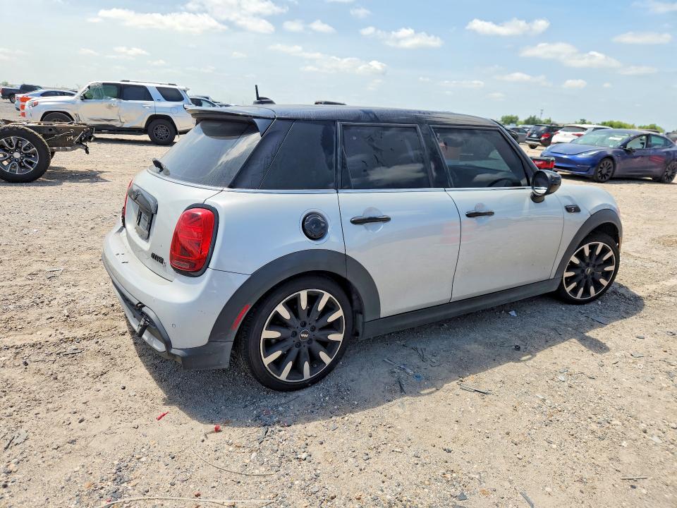 2023 Mini Cooper VIN WMW53DK02P2T17873 COPART salvage auction — SIDE, Tx - Salvage Vehicle Title, sold $5,600 on 2026-09-08 (photo 3)