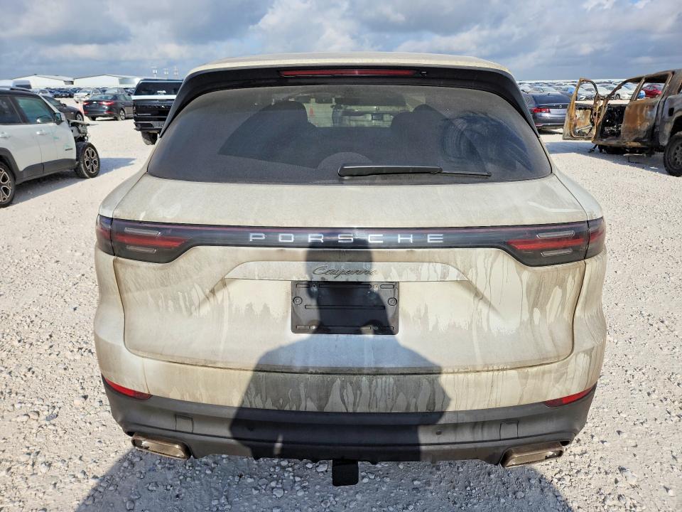 2019 Porsche Cayenne VIN WP1AA2AY2KDA05230 COPART salvage auction — INTERIOR BURN, Tx - Salvage Vehicle Title, sold $375 on 2026-08-06 (photo 6)